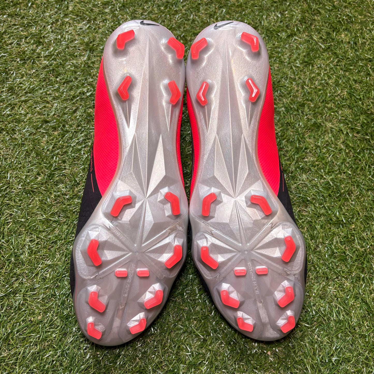 Nike Phantom Venom Pro - UK 9