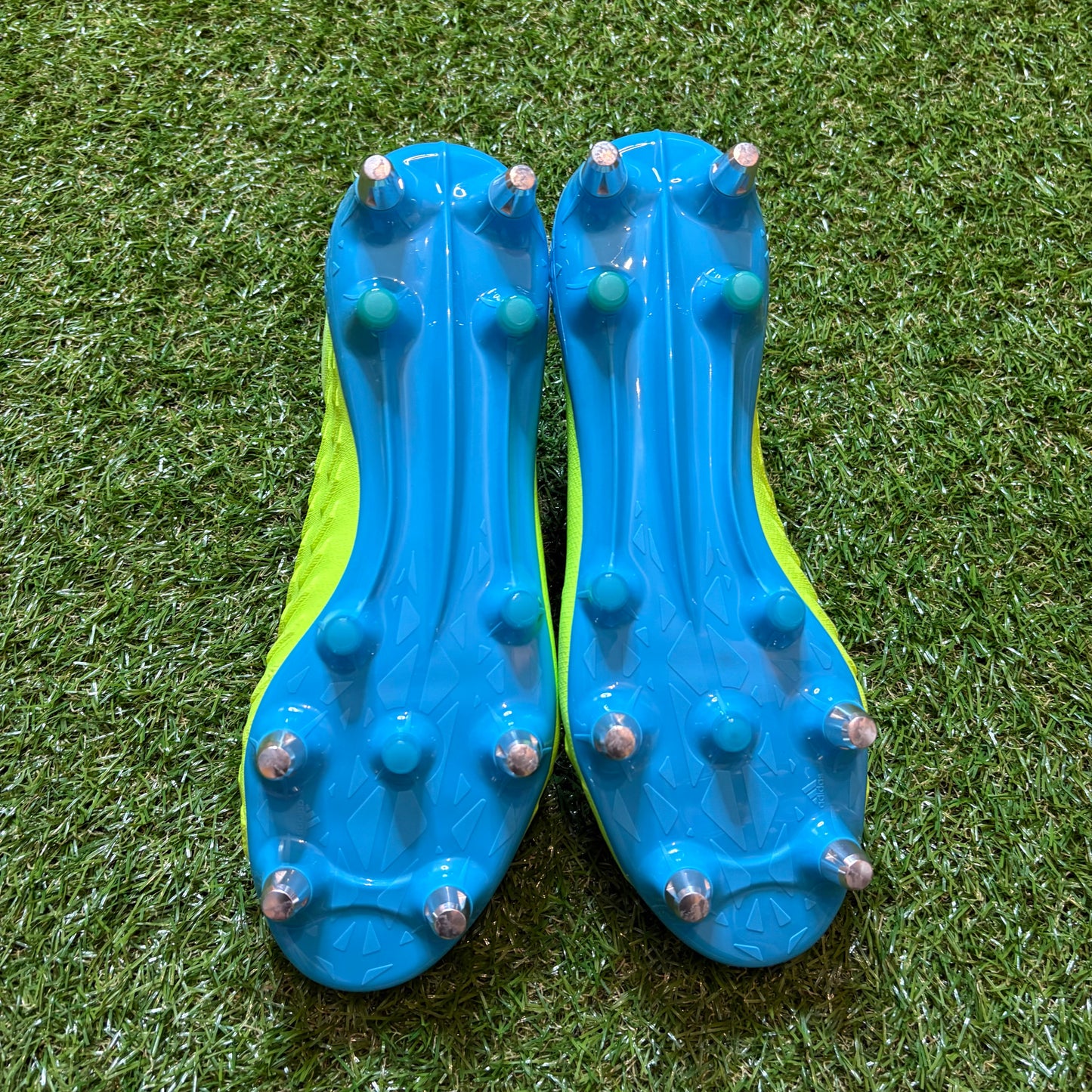 Adidas Predator XP - UK 7