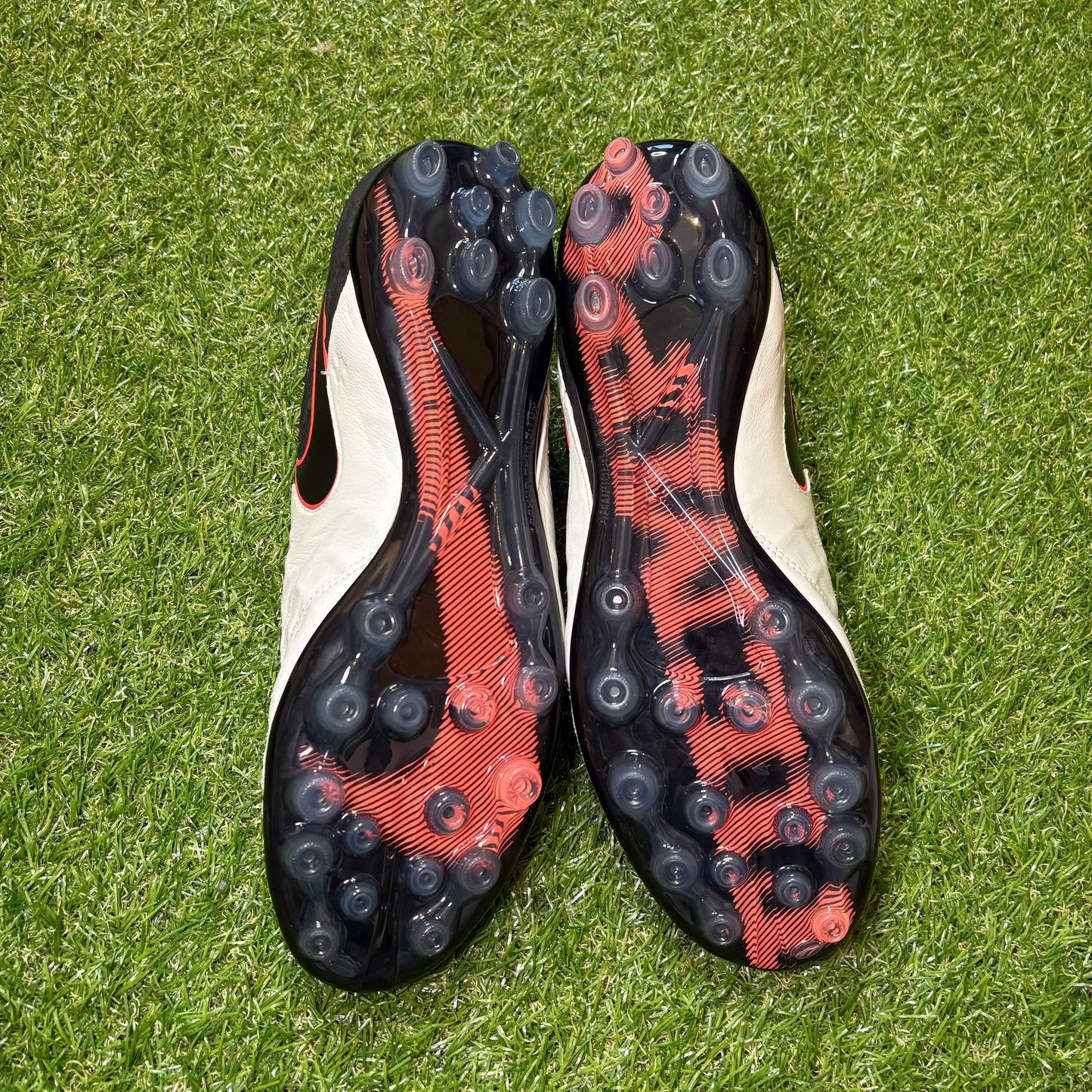 Nike Tiempo legend 6 Elite FG/HG - UK 10