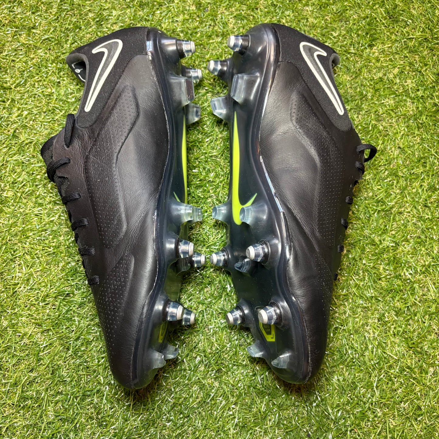 Nike Tiempo Legend 9 Elite SG Pro Anti Clog - UK 8.5