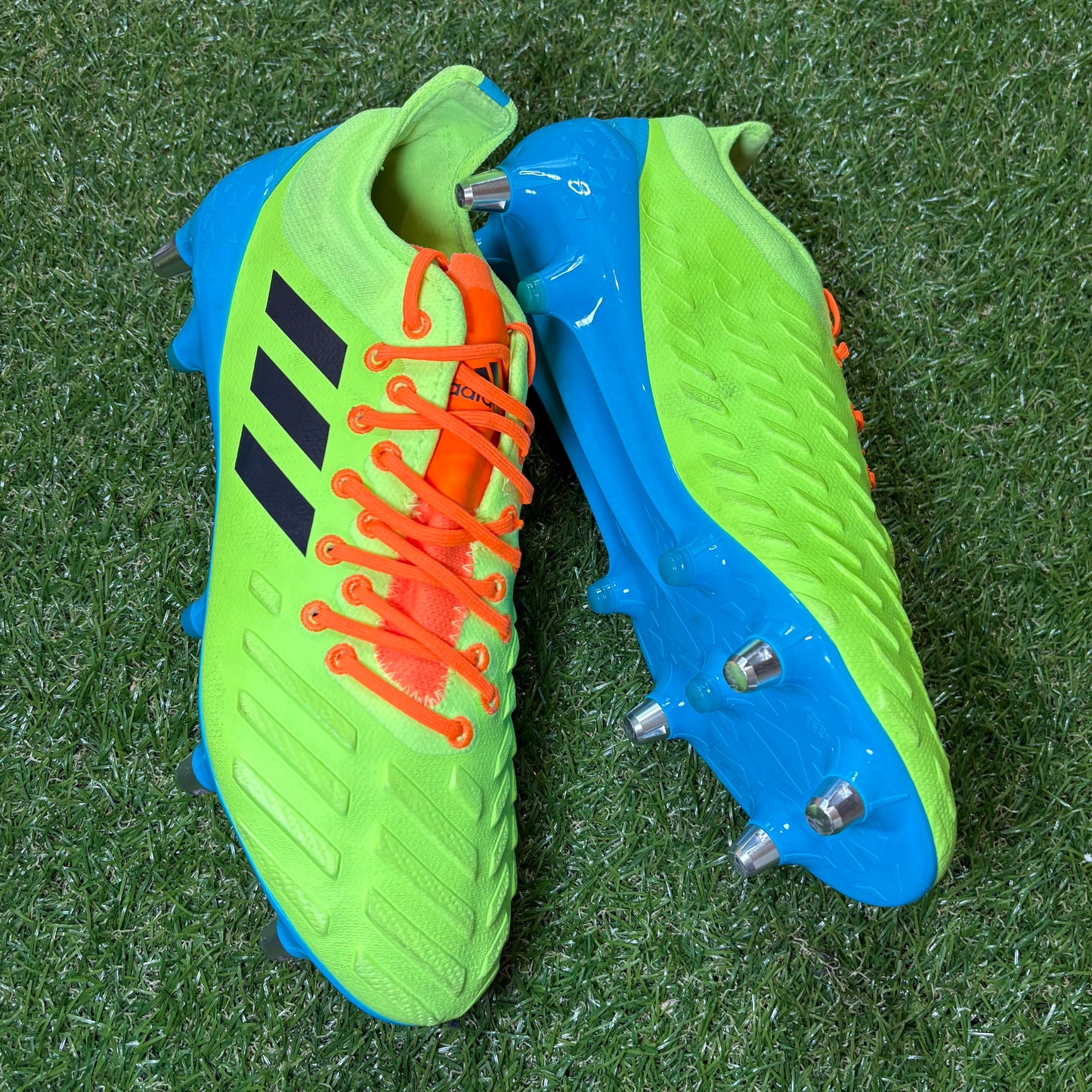 Adidas Predator XP - UK 7