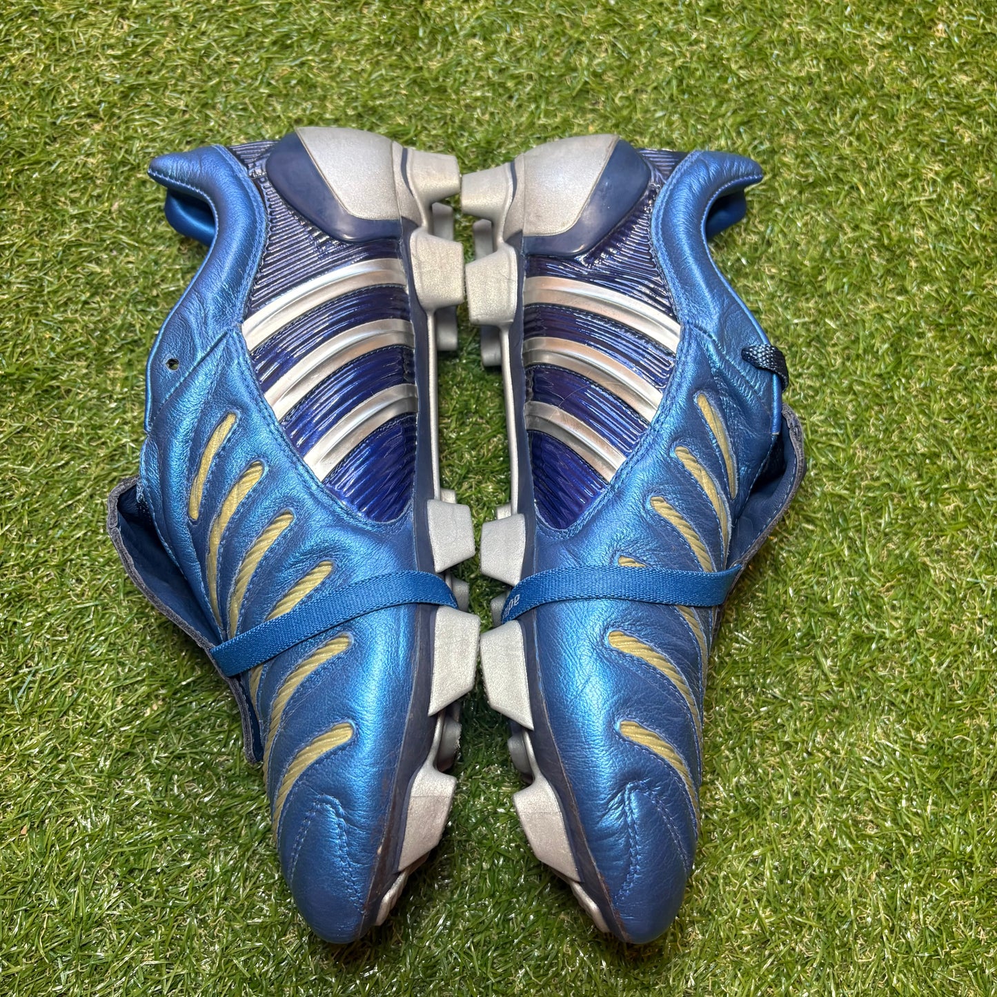 Adidas Predator Pulse Mania FG - UK 10