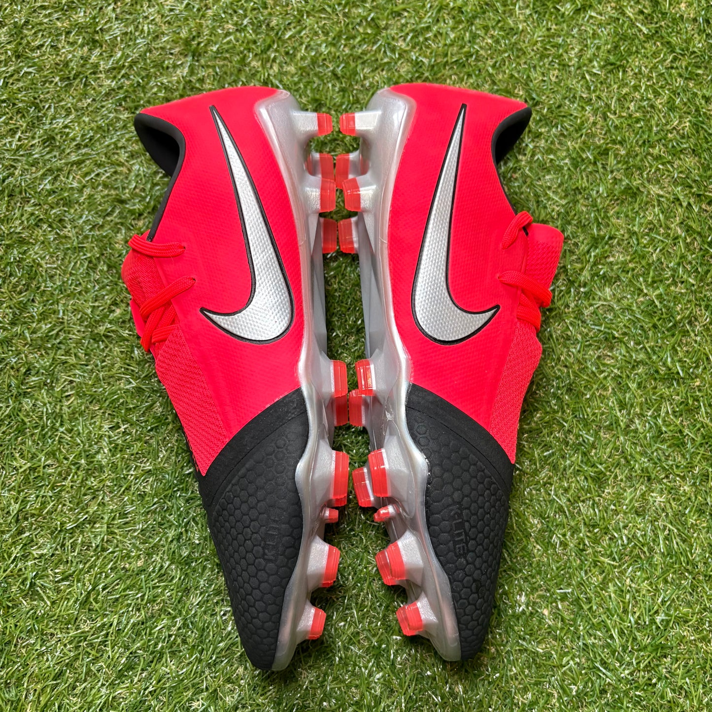 Nike Phantom Venom Pro - UK 9