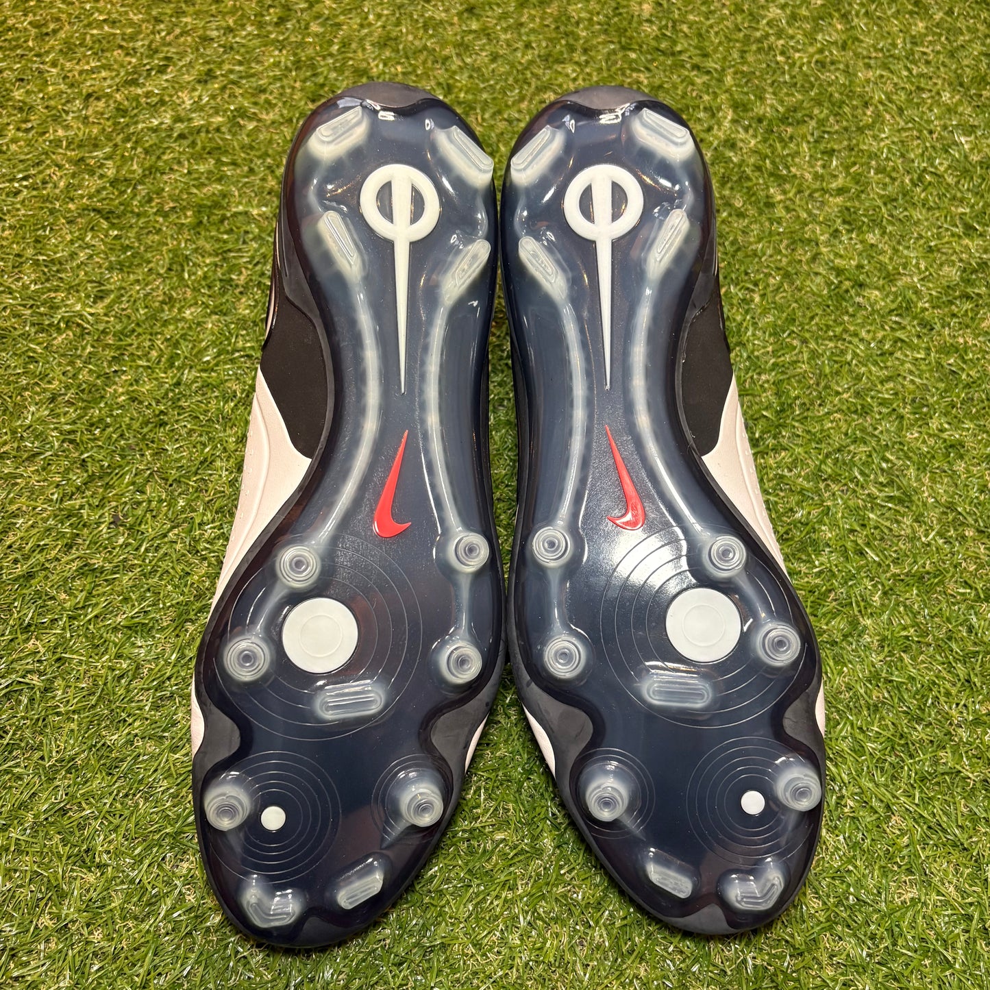 Nike Tiempo Legend X Elite FG - UK 10.5/12