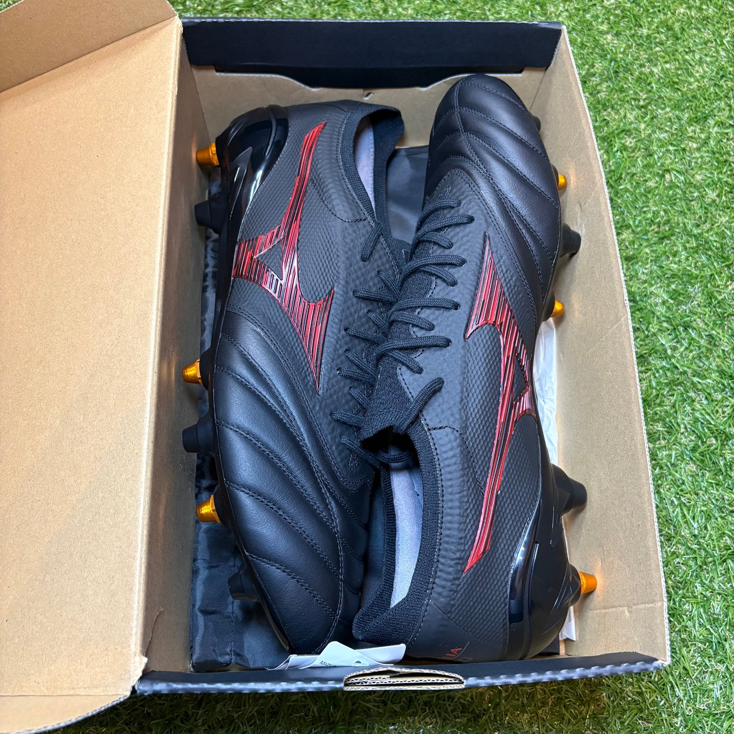 Mizuno Morelia Neo 4 Made In Japan SG - UK 11