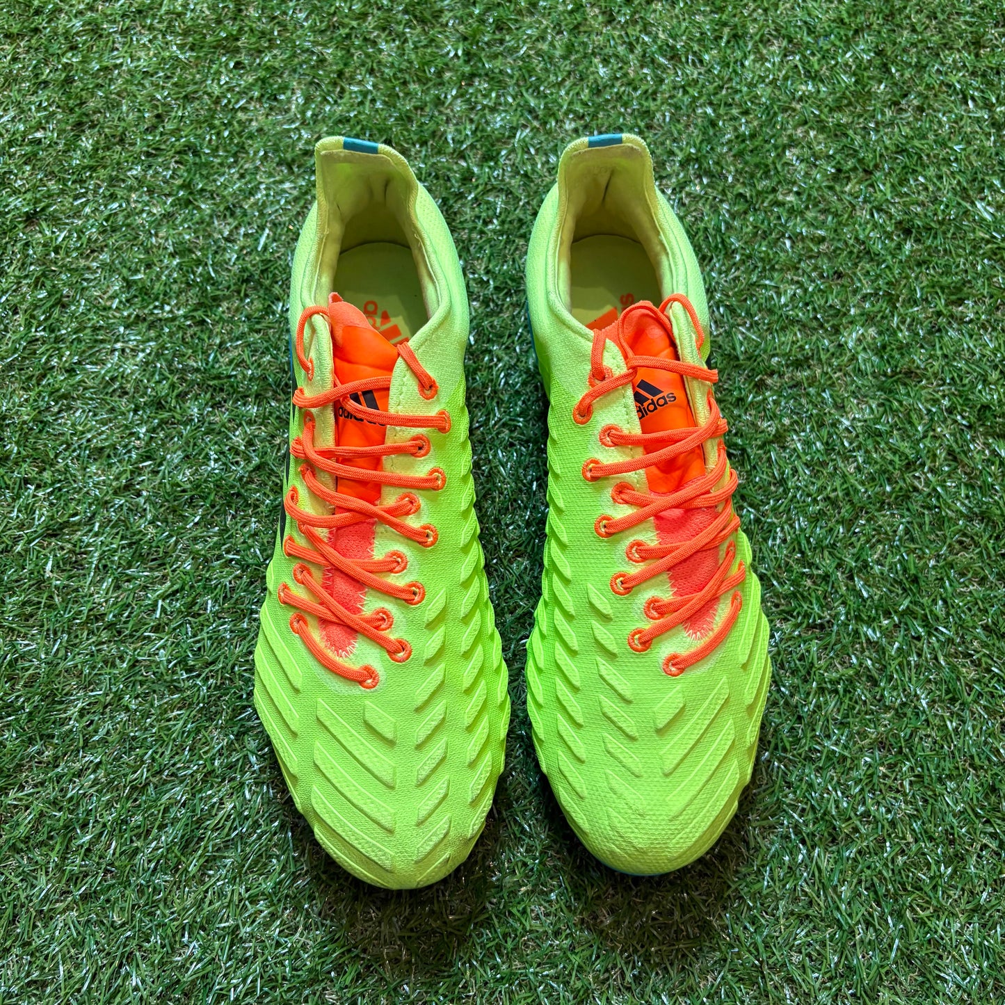 Adidas Predator XP - UK 7